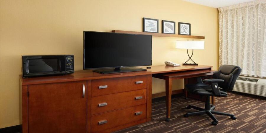 Holiday Inn Express Tifton By Ihg Buitenkant foto