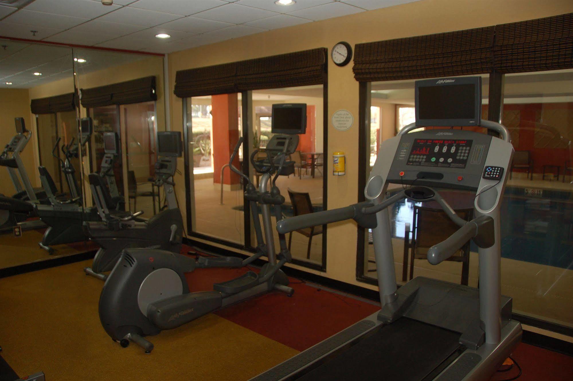 Holiday Inn Express Tifton By Ihg Buitenkant foto